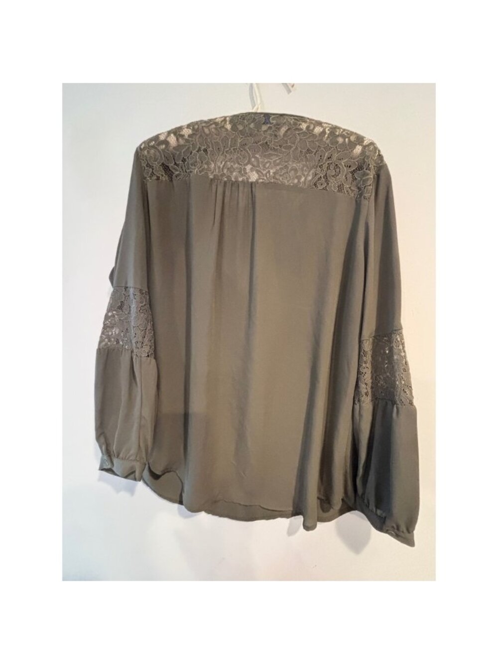 Womens Olive Green Lace Accent Long Sleeve Split Neck Blouse Top Large - Picture 2 of 2
